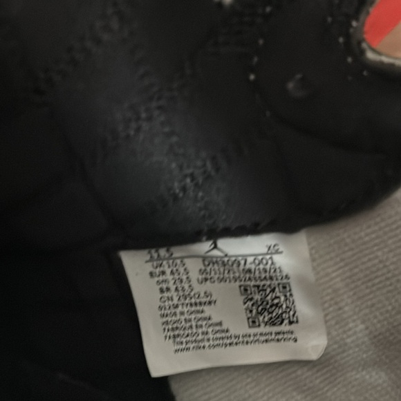 Air Jordan 1 Retro High OG (DH3097) - Picture 10 of 16